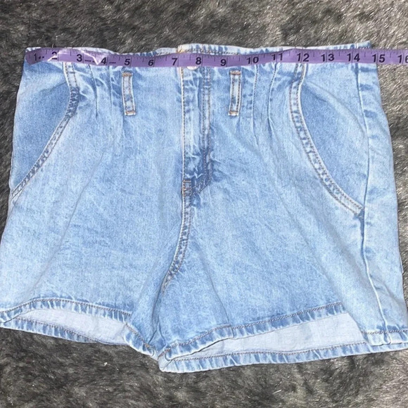 Zara high waisted jeans shorts  Sz S-M - Picture 6 of 11